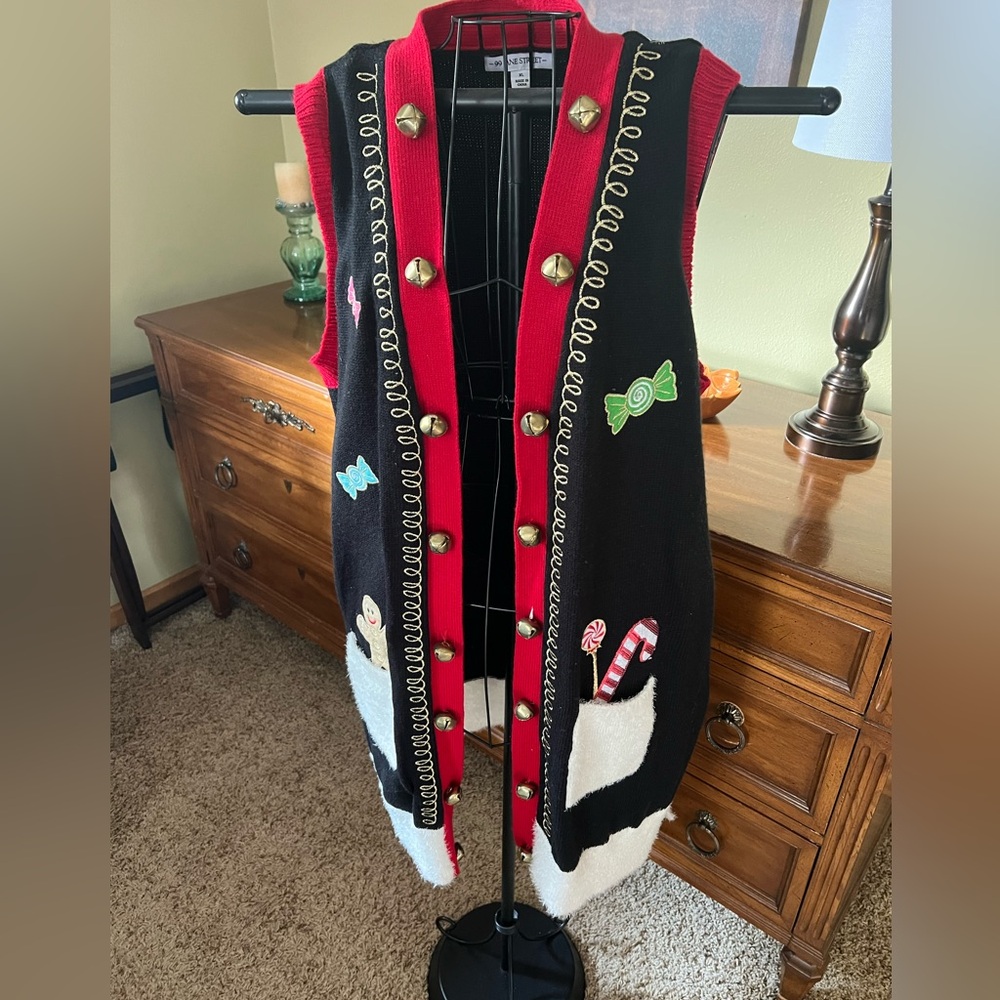 XL Christmas Vest Sweater